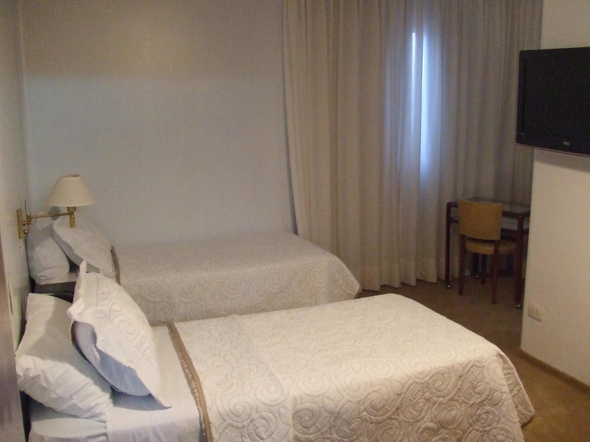 Gran Hotel Dora Córdoba Luaran gambar