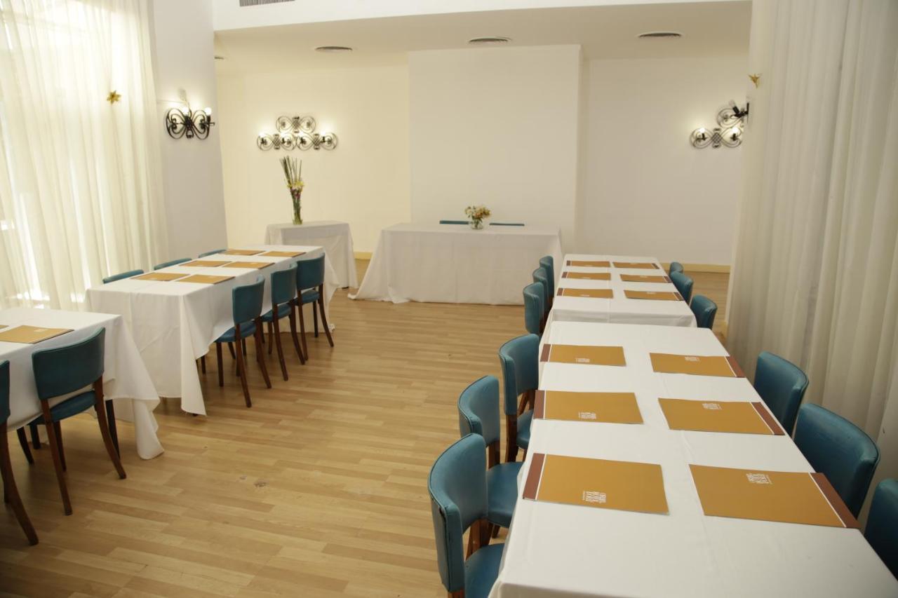 Gran Hotel Dora Córdoba Luaran gambar